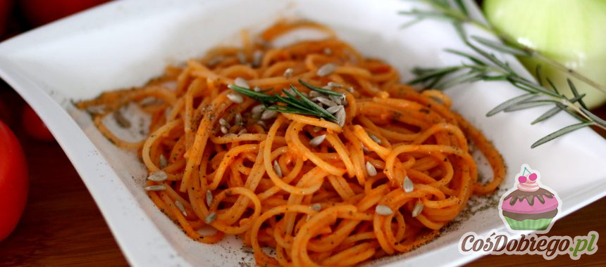 Przepis na Spaghetti z pomidorowym pesto