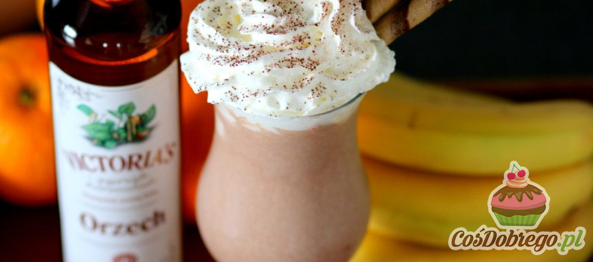 Przepis na Bananowego shake’a z syropem orzechowym