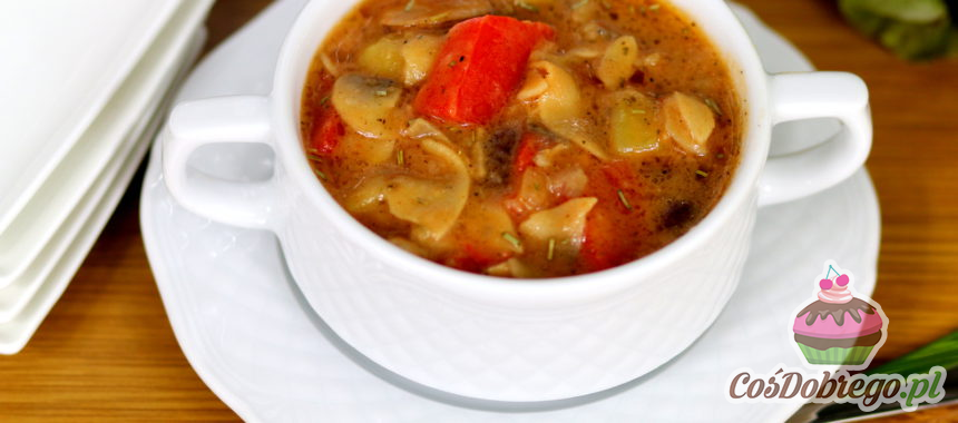 Przepis na Szybką zupę z papryką i kiełbasą